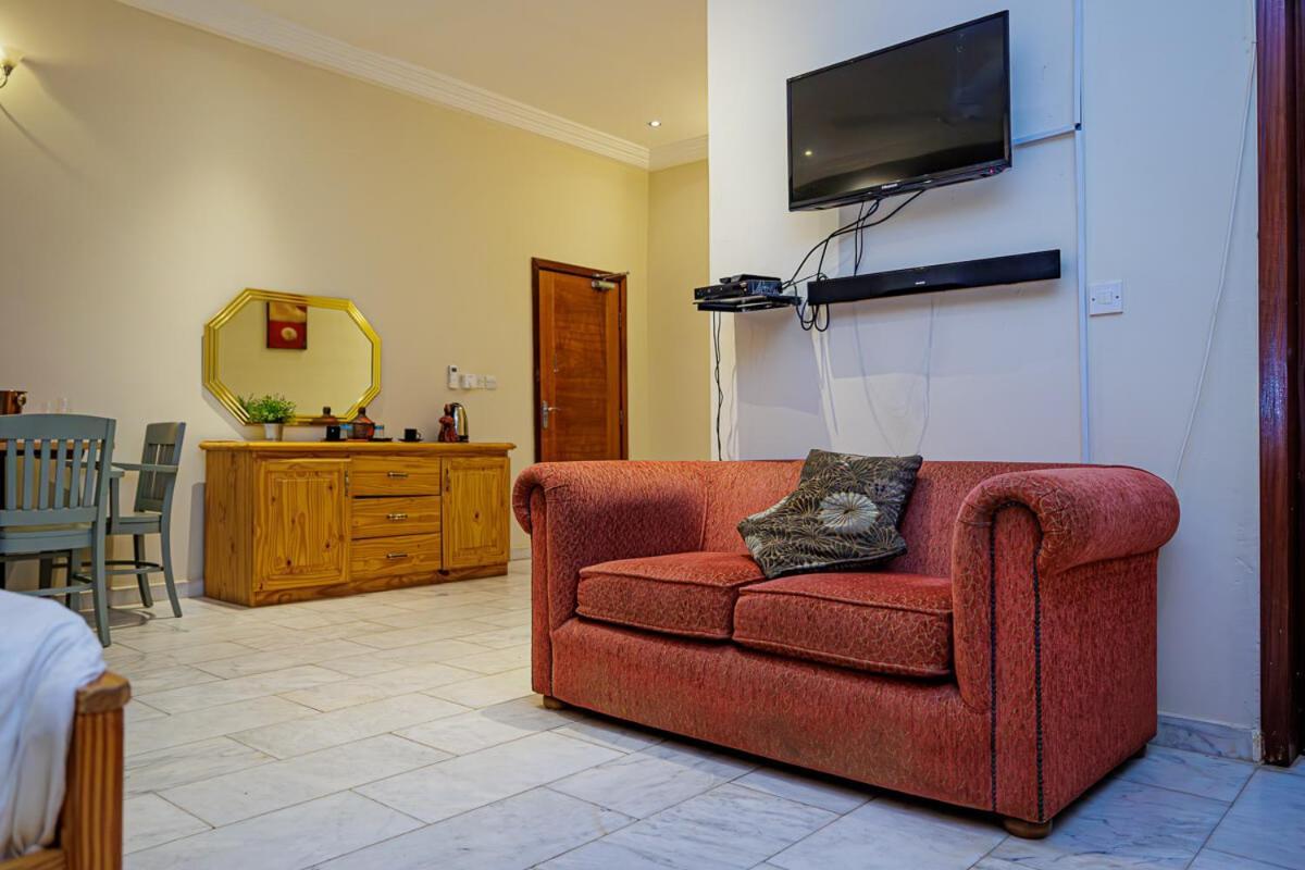 Ocean Villa Heights Brufut Εξωτερικό φωτογραφία
